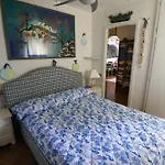 度假居 La Maison Bleue 罗萨岛