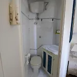 La Maison Bleue 度假居 *