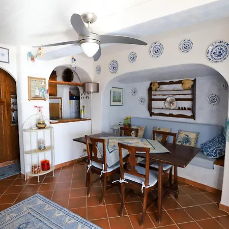 Сasa de vacaciones La Maison Bleue *