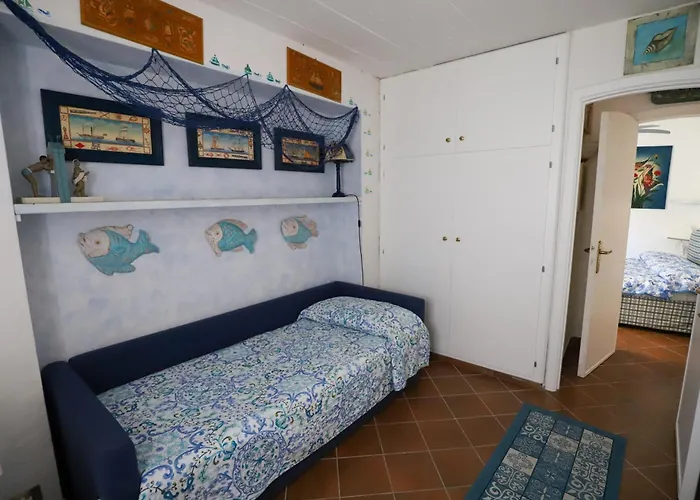 La Maison Bleue * イーゾラ・ロッサ