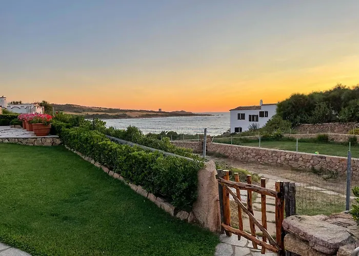 度假居 La Maison Bleue 罗萨岛